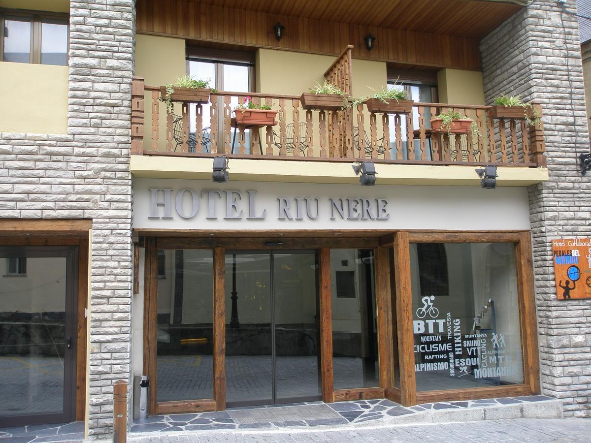 Riu Nere Mountain Hotel 维耶拉 外观 照片